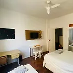 Studio Completo Na Praia De Copacabana , Claro E Silencioso, Com Ar, Wifi, Netflix, Ate 3 Pessoas, Pauloangerami Br502