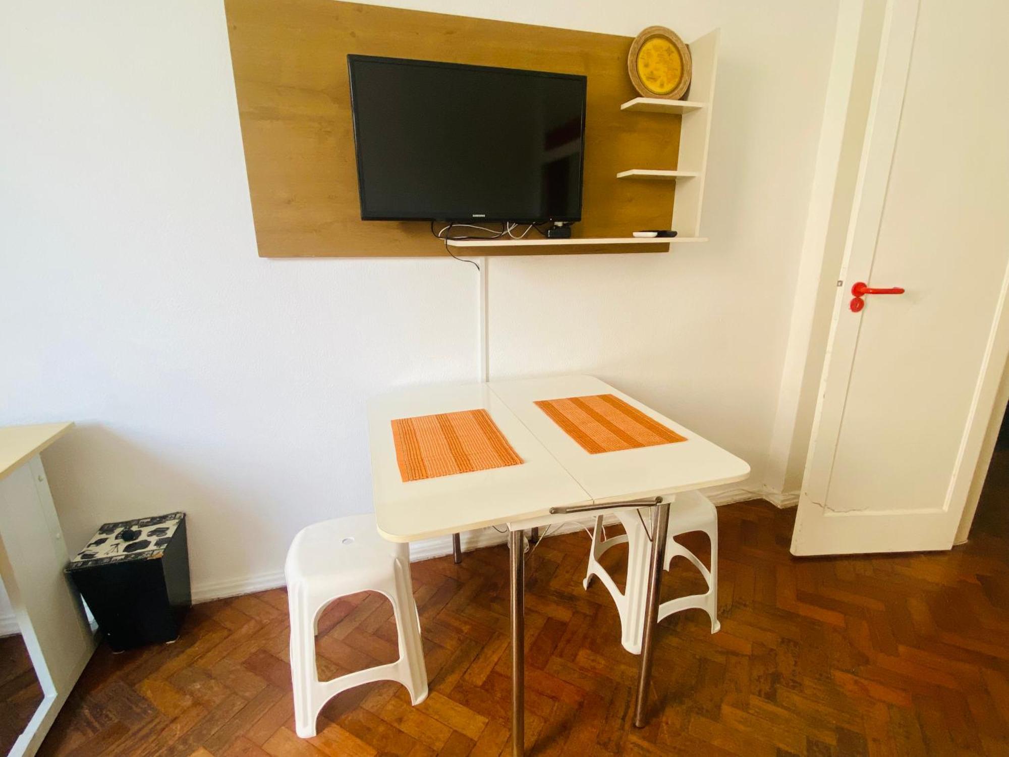 Appartement Completo Na De Copacabana , Claro E Silencioso, Com Ar, Wifi, Netflix, Ate 3 Pessoas, Pauloangerami Br502 *